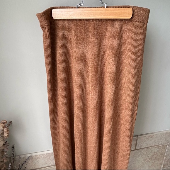 πΈSALEπΈ Double D Ranch Brown Knit Maxi Skirt Size Small - Picture 3 of 7